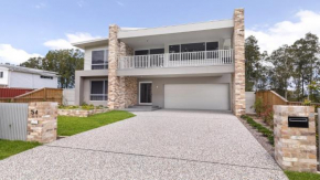 Brand New Luxury, Tea Gardens